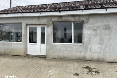 Casă cu 6 camere cu Teren 564 Mp în Central