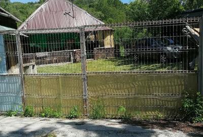 Casă cu 3 camere cu Teren 1500 Mp în Central