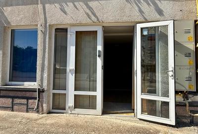 Spațiu comercial, de 40 mp, în Micul Dallas