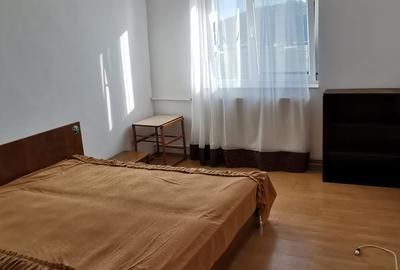 Apartament cu 2 camere decomandat în Dacia