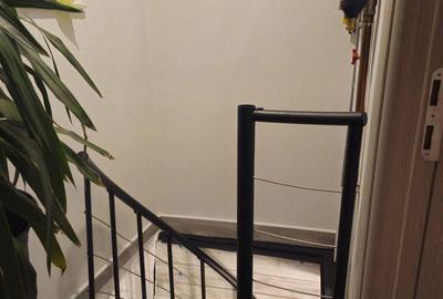 Casă cu 3 camere cu Canalizare în 13 Septembrie - 12