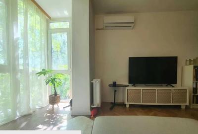 Apartament cu 2 camere decomandat în Titan - 1