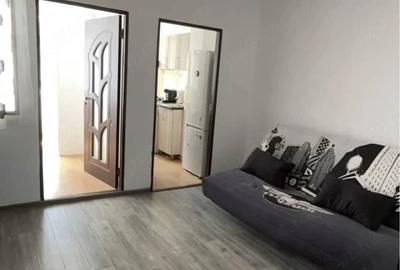Garsonieră semidecomandată în Micro 3 - 1