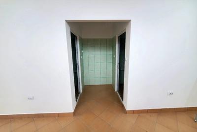 Spațiu comercial, de 75 mp, în Central - 5
