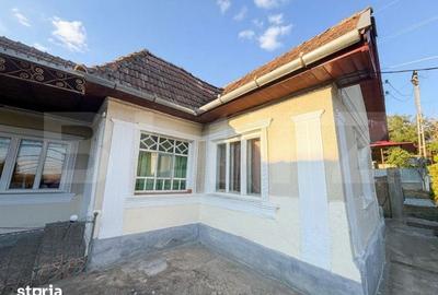 Casă cu 5 camere cu Teren 1900 Mp în Ceanu Mare