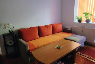 Apartament cu 2 camere semidecomandat, mobilat în Girocului