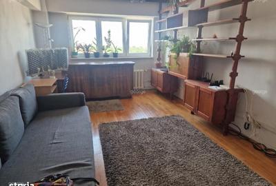 Apartament cu 3 camere decomandat în Ștefan cel Mare