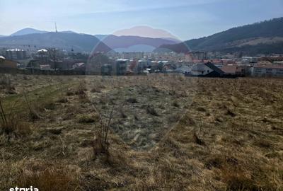 Teren de 2606 mp, în Central