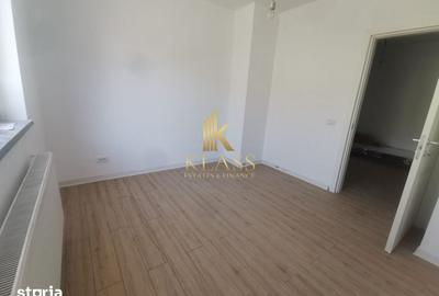 Apartament cu 2 camere semidecomandat în Andronache