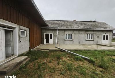 Casă cu 2 camere cu Teren 2400 Mp în Central - 8