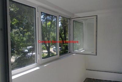 Apartament cu 3 camere în Drumul Taberei