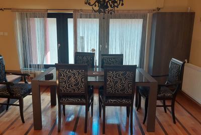 Apartament cu 8 camere decomandat, mobilat în Central - 1