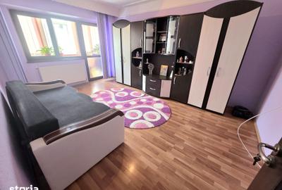 Apartament cu 2 camere decomandat în Radu Negru