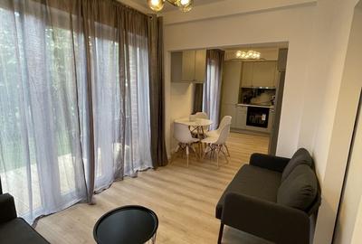 Casă cu 4 camere cu Teren 60 Mp în Florești - 1