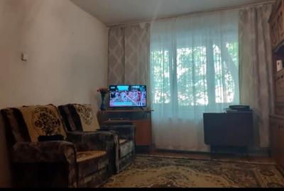 Garsonieră decomandată în Vitan