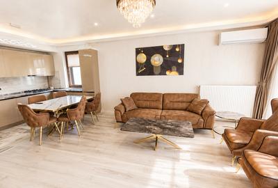Apartament cu 4 camere decomandat, mobilat în Tractorul - 3