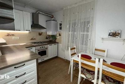 Apartament cu 2 camere decomandat în Vitan
