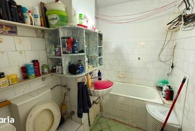 Apartament cu 3 camere în Micro 16