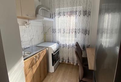 Garsonieră decomandată în Central