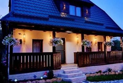 Casă cu 3 camere cu Teren 2500 Mp în Mănășturu Românesc - 1