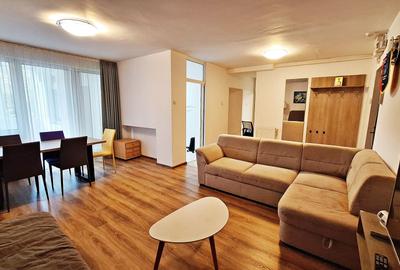 Apartament cu 3 camere decomandat, mobilat în Central