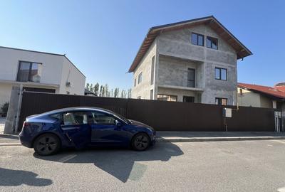 Casă cu 4 camere în Exterior Vest