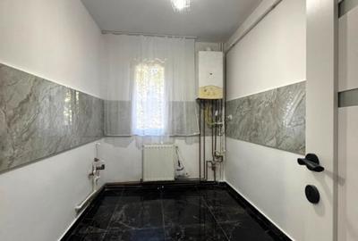 Apartament cu 3 camere decomandat în Tătărași - 13