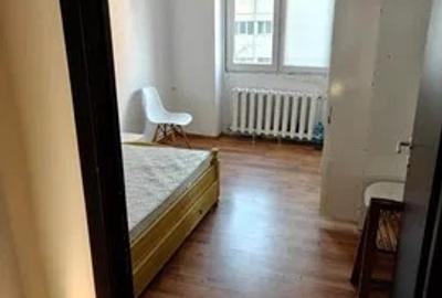 Apartament cu 3 camere decomandat, mobilat în Nicolina - 4