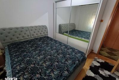 Apartament cu 2 camere decomandat în Craiovița Nouă