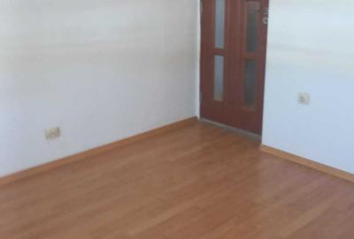 Apartament cu 2 camere decomandat în Calarași 4 - 3
