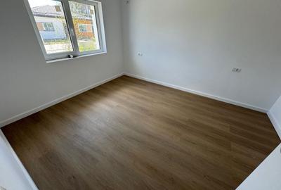 Casă individuală cu 4 camere cu Canalizare în Tunari - 7