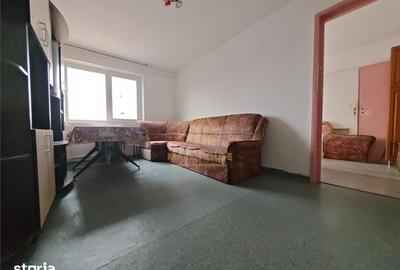 Apartament cu 3 camere nedecomandat în Cornișa