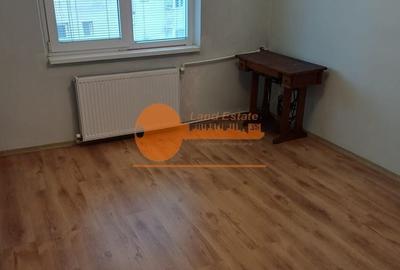 Apartament cu 2 camere decomandat în Crângași