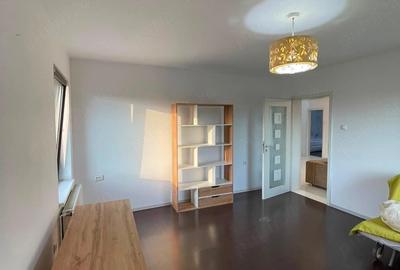 Apartament cu 3 camere decomandat în Dumbrăvița