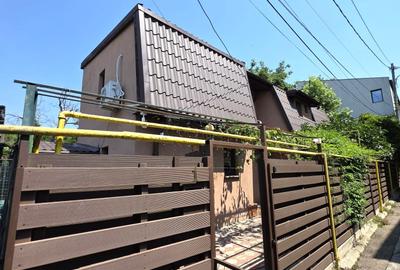 Casă cu 5 camere cu Teren 168 Mp în Băneasa