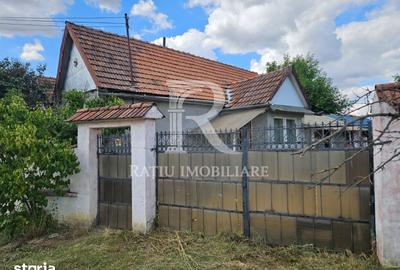 Casă cu 2 camere cu Teren 4348 Mp în Spinuș