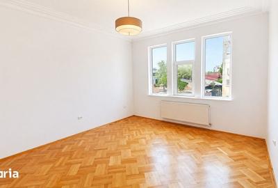 Apartament cu 4 camere decomandat în Universitate - 2