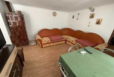 Casă cu 4 camere în Lunca