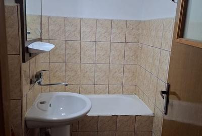 Garsonieră decomandată în 9 Mai - 2