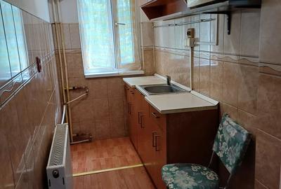 Apartament cu 2 camere semidecomandat în Nufărul