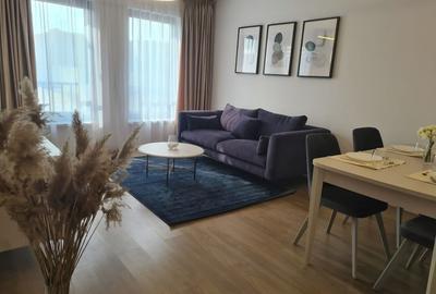 Apartament cu 2 camere semidecomandat, mobilat în Pipera