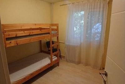 Apartament cu 3 camere semidecomandat în Băneasa