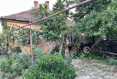 Casă individuală cu 4 camere cu Canalizare în Piața Cluj - 2