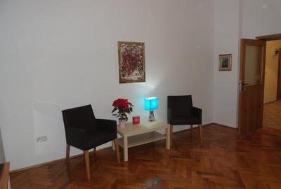 Apartament cu 2 camere decomandat, mobilat în Centrul Istoric - 3