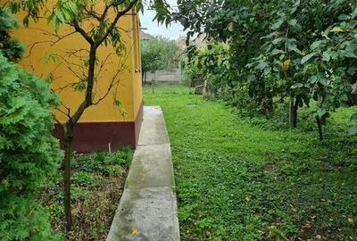 Casă cu 2 camere cu Teren 600 Mp în Central