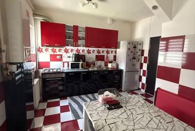 Apartament cu 2 camere decomandat în Ostroveni