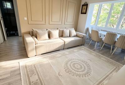 Apartament cu 3 camere decomandat, mobilat în Exterior Vest