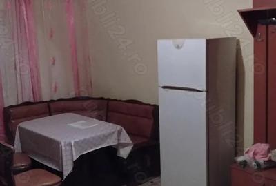 Apartament cu 3 camere semidecomandat în Central - 7