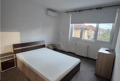 Apartament cu 2 camere decomandat, mobilat în Complex Studențesc