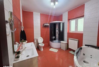 Casă cu 4 camere în Central